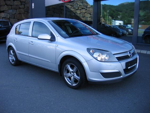 Opel Astra occasion Gris clair - 26682