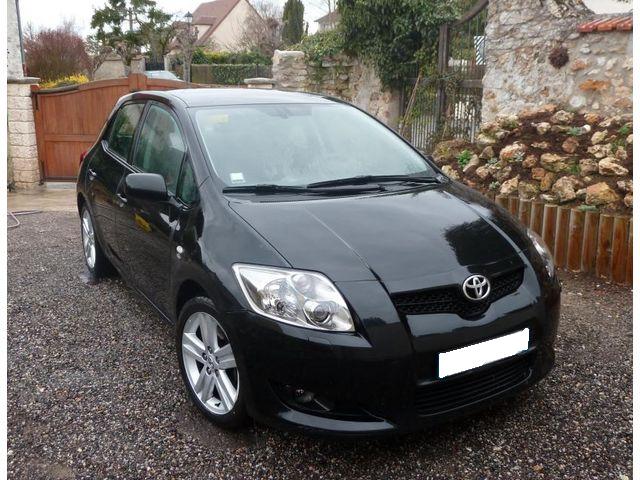 Toyota Auris 177 D-4D CLEAN POWER 5P Noir Diesel occasion france de BOURGOGNE