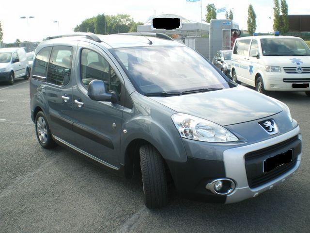 Peugeot Partner Tepee ii 1.6 hdi 90cv outdoor  Gris fonc Diesel occasion france de BRETAGNE