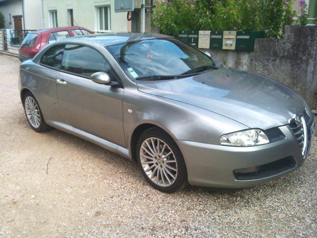 Alfa Romeo GT 2005 Gris clair Diesel occasion france de Hors France