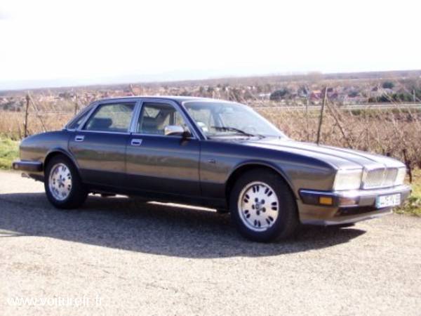 JAGUAR Sovereign XJ6 3.6L BVA Gris fonc Essence occasion france de ALSACE