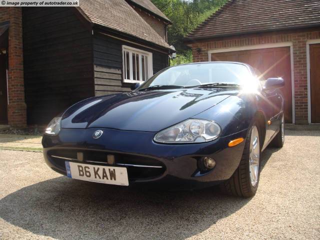 Jaguar XK8