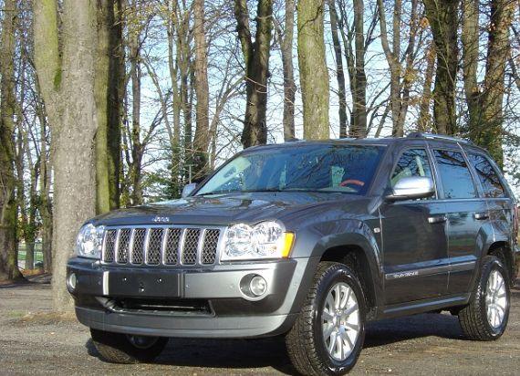 Jeep Grand Cherokee III 5.7 V8 LIMITED HEMI BVA Gris clair Diesel occasion france de FRANCHE COMTE