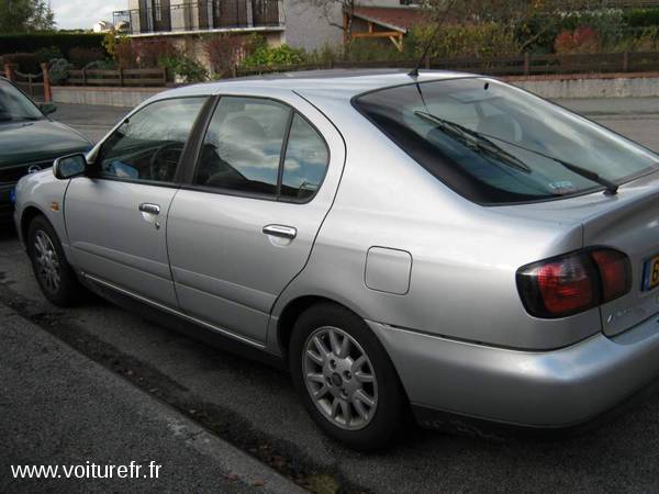 NISSAN  Primera 1.8 elegance