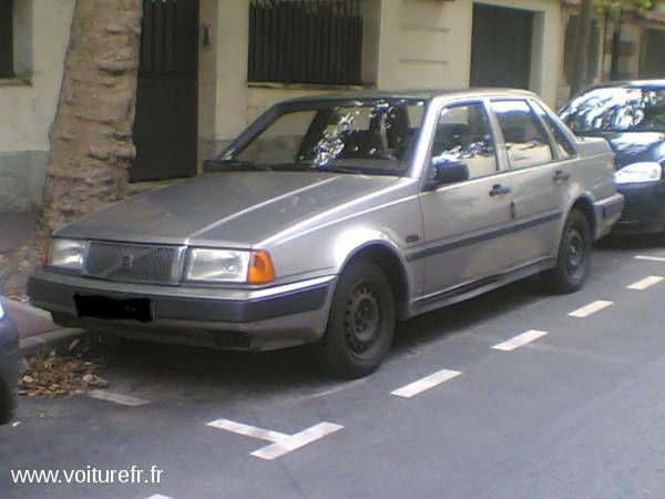 VOLVO 460