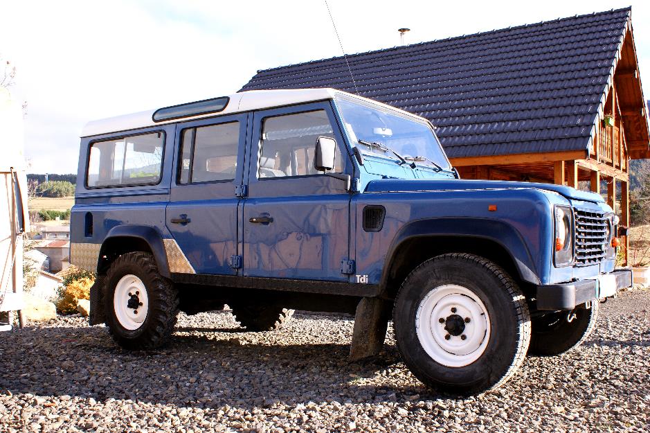 Land Rover Defender occasion Bleu - 37610