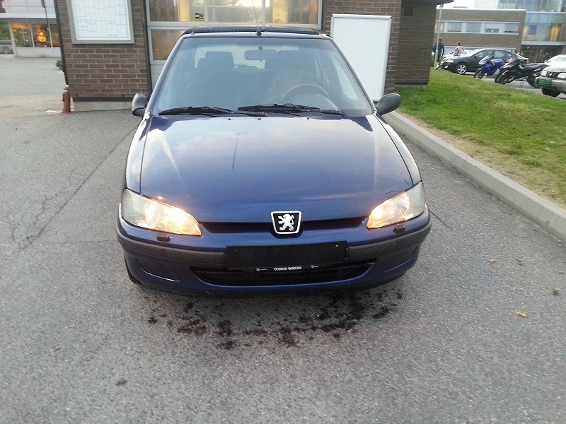 Peugeot 106 106 1.1 XR PRÉSENCE Bleu Diesel occasion france de CHAMPAGNE ARDENNES
