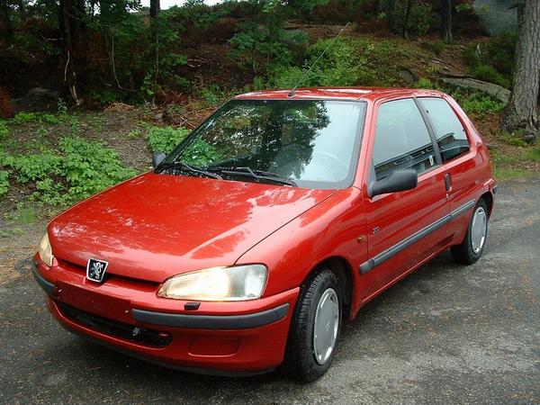 Peugeot 106 occasion Rouge - 37893