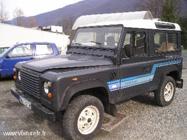 LAND ROVER Defender occasion Bleu - 9041