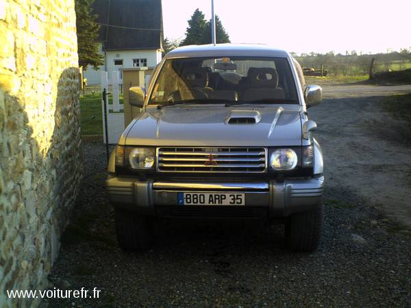 Mitsubishi Pajero occasion Gris fonc - 18174